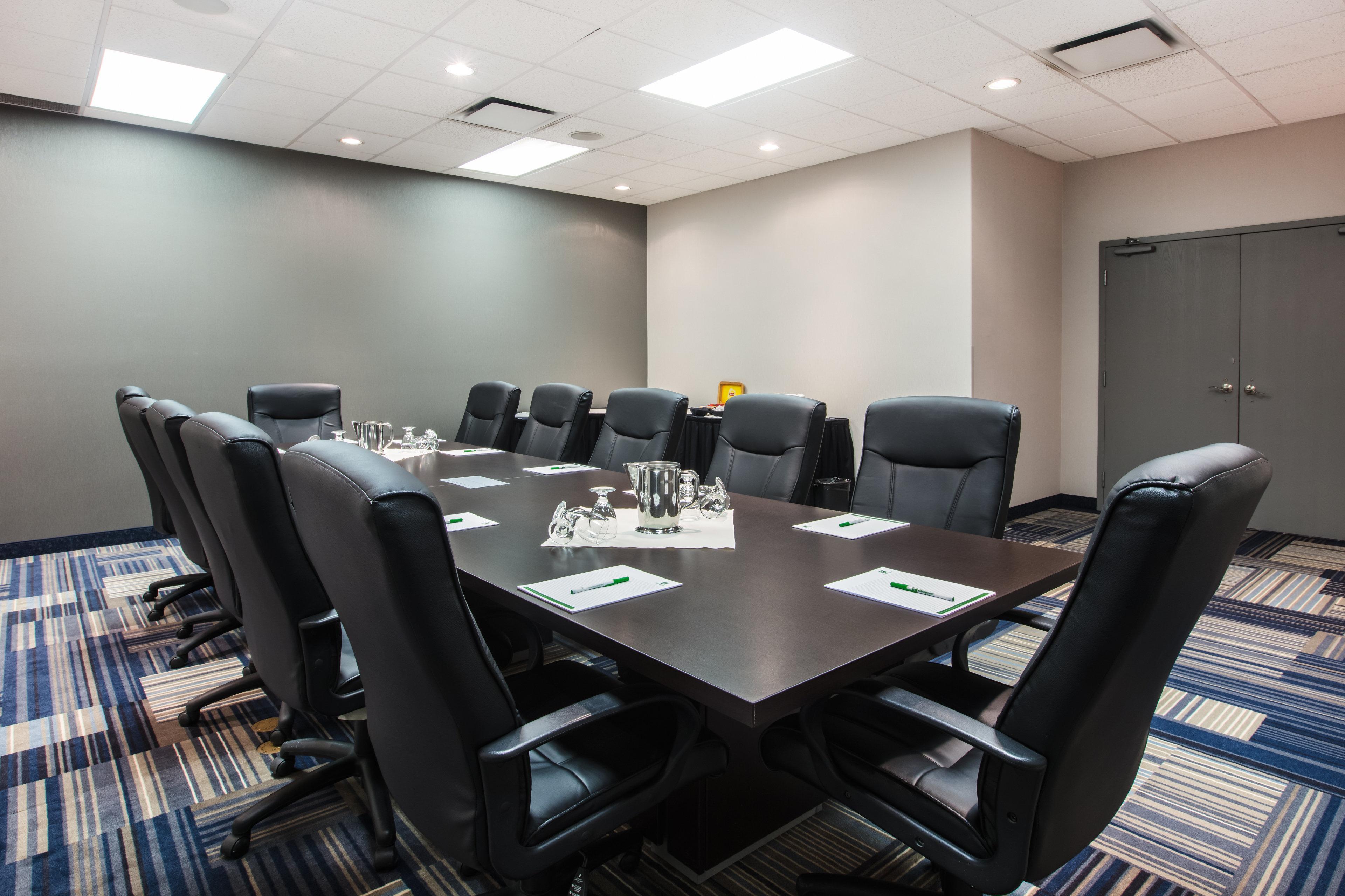 Holiday Inn & Suites Grande Prairie By Ihg Exterior foto