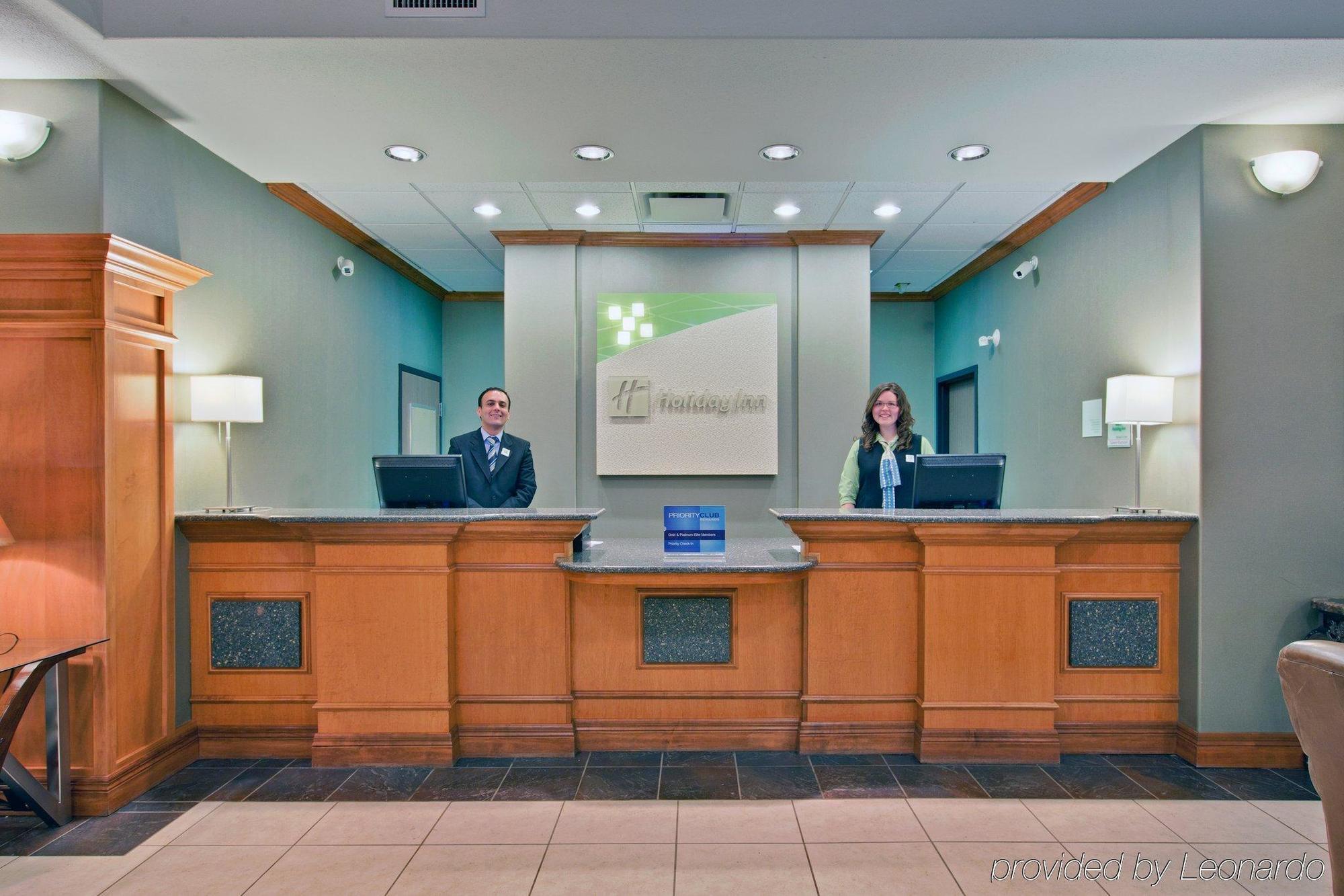 Holiday Inn & Suites Grande Prairie By Ihg Interior foto